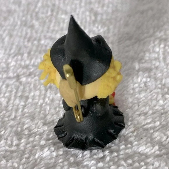 Vintage Handmade 3D Witch Clay Art Pin Brooch - Picture 4 of 10